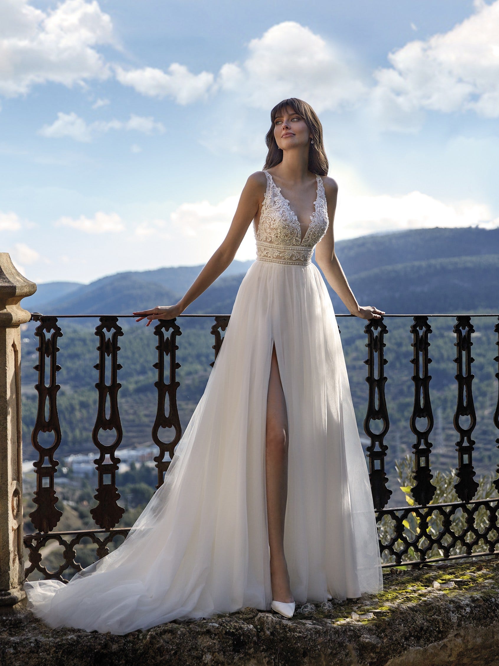 ELLERY Flowy A line wedding dress with V neck Nicole Milano