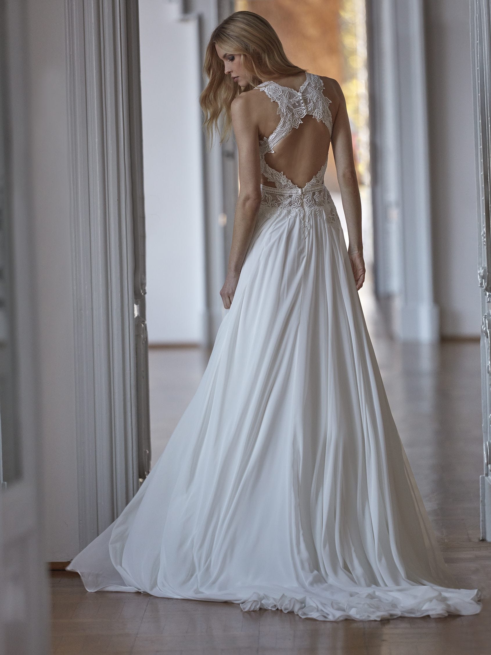 Abiti da Sposa Scivolati Nicole Milano