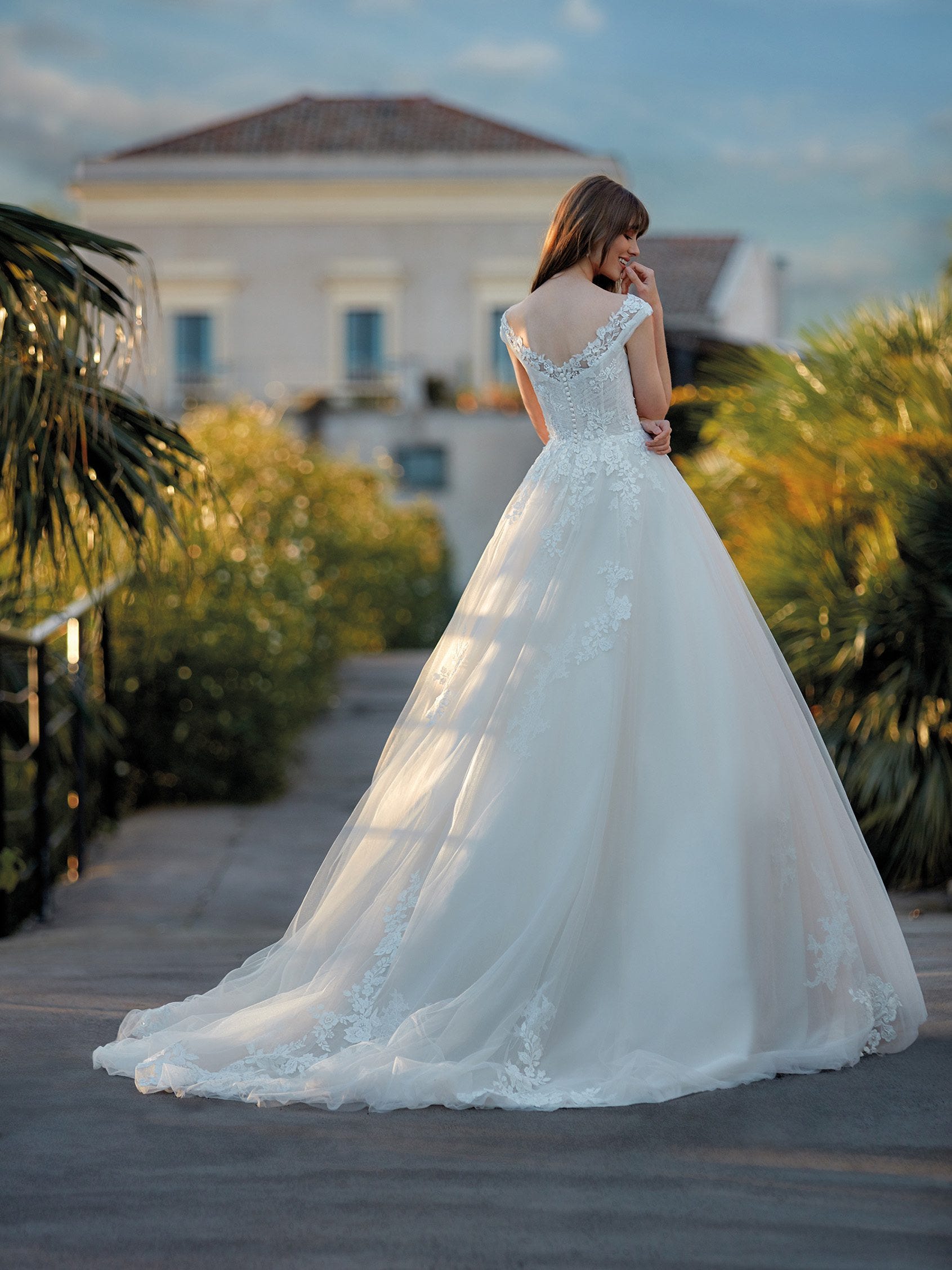 Romantic Wedding Dresses | Nicole Milano