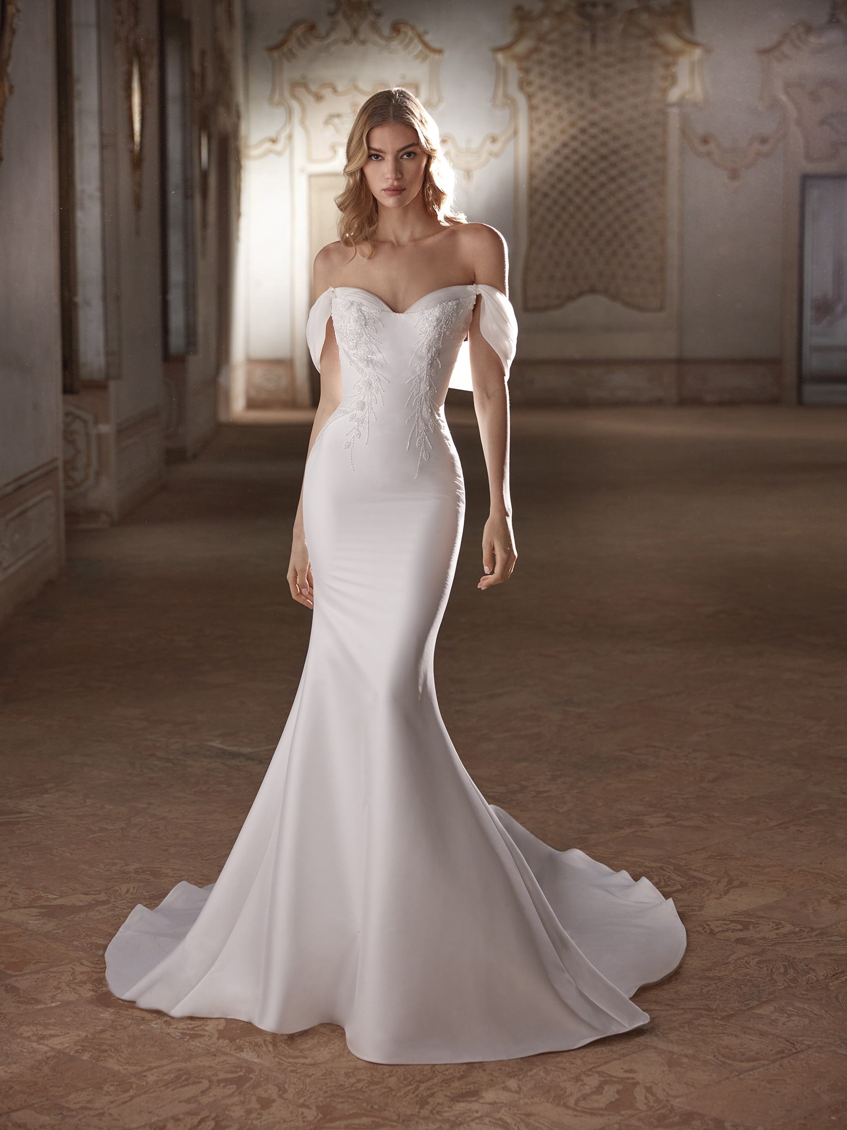 Vestidos de novia corte sirena Nicole Milano