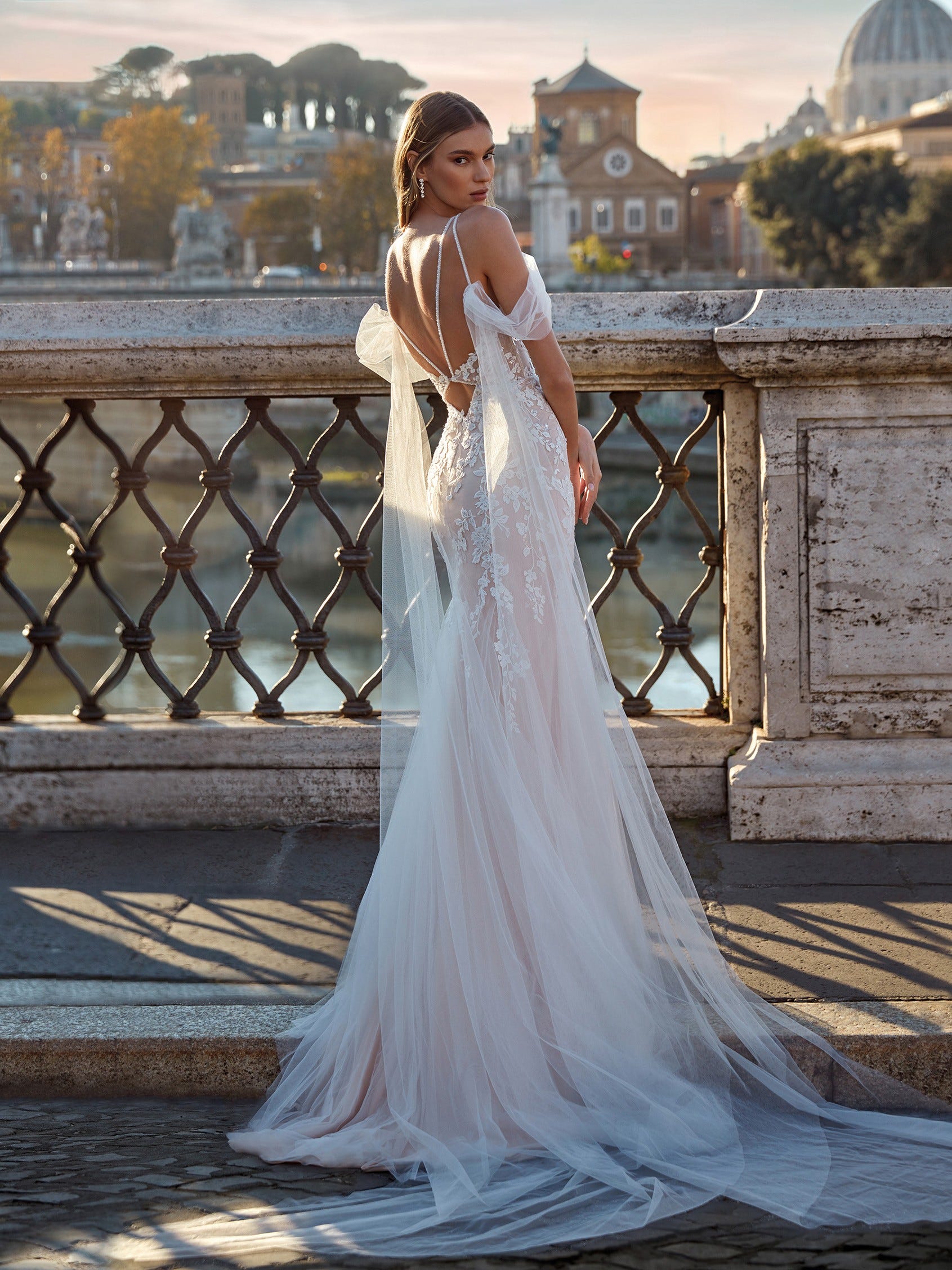 Abiti da sposa hot sale spiaggia 2019